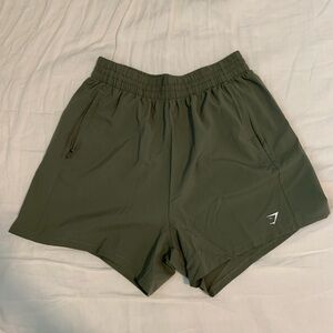 Gymshark Woven Pocket Shorts in Olive green